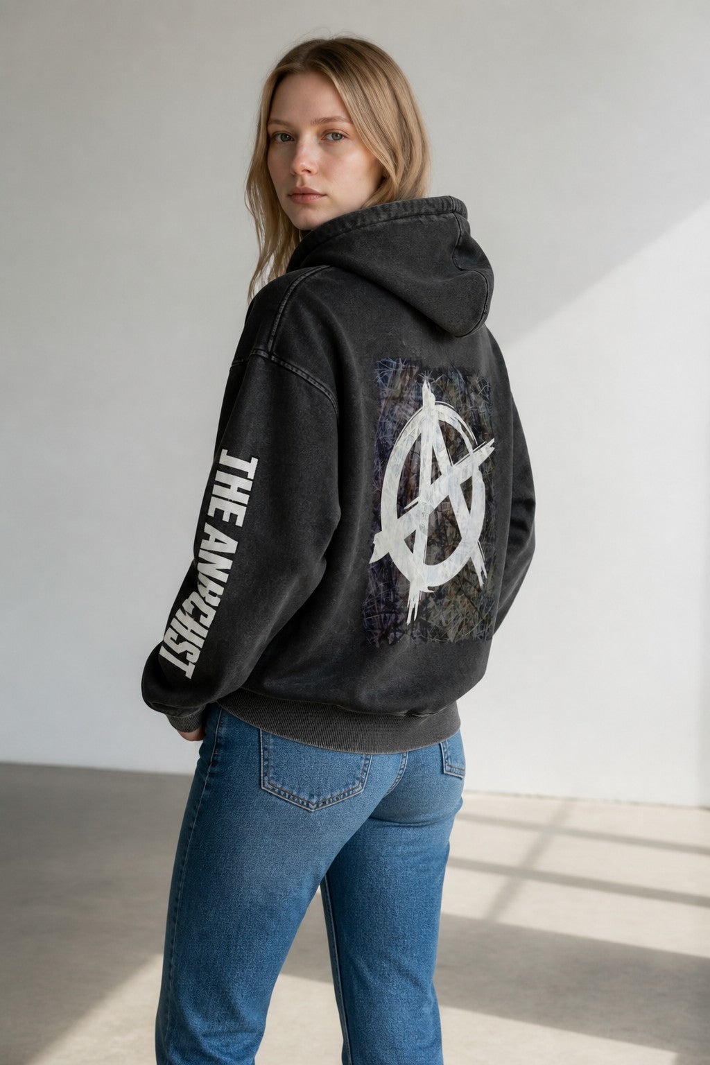 Oversize Fleeced Hoodie with original anarchist artwork and quote